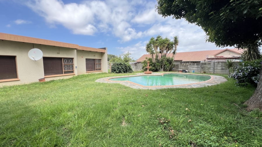 3 Bedroom Property for Sale in Greenhills Gauteng