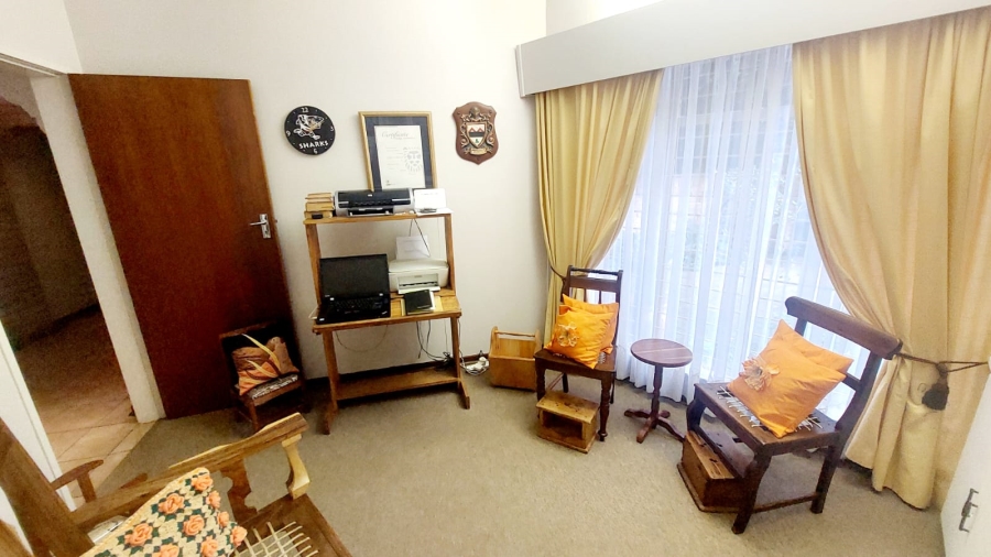 4 Bedroom Property for Sale in Helikonpark Gauteng