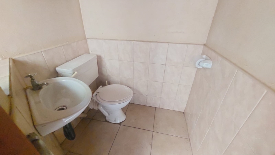 4 Bedroom Property for Sale in Helikonpark Gauteng