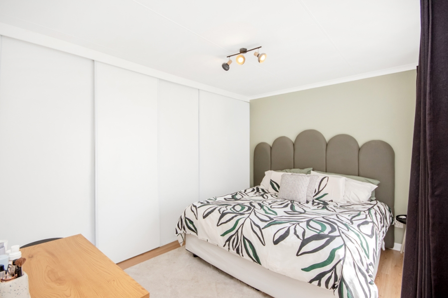 3 Bedroom Property for Sale in Radiokop Gauteng