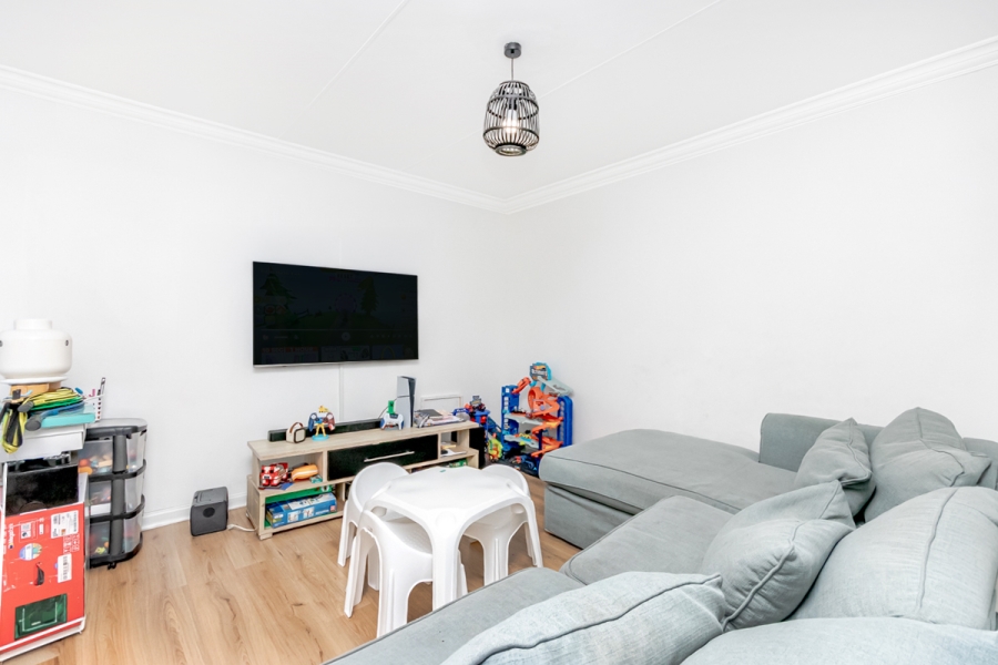 3 Bedroom Property for Sale in Radiokop Gauteng