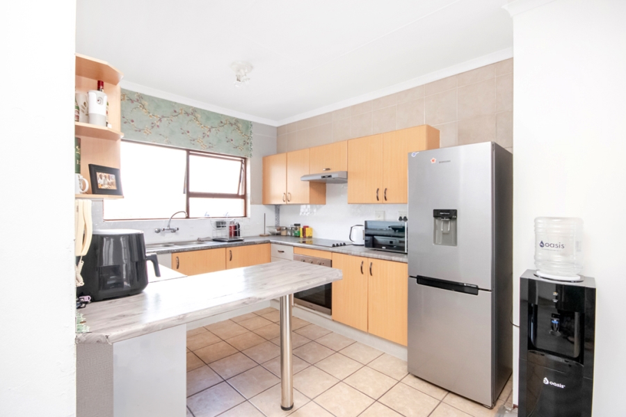 2 Bedroom Property for Sale in Sunninghill Gauteng