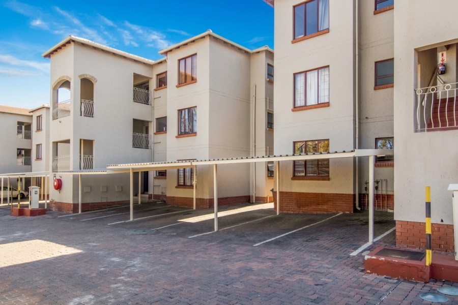 2 Bedroom Property for Sale in Sunninghill Gauteng