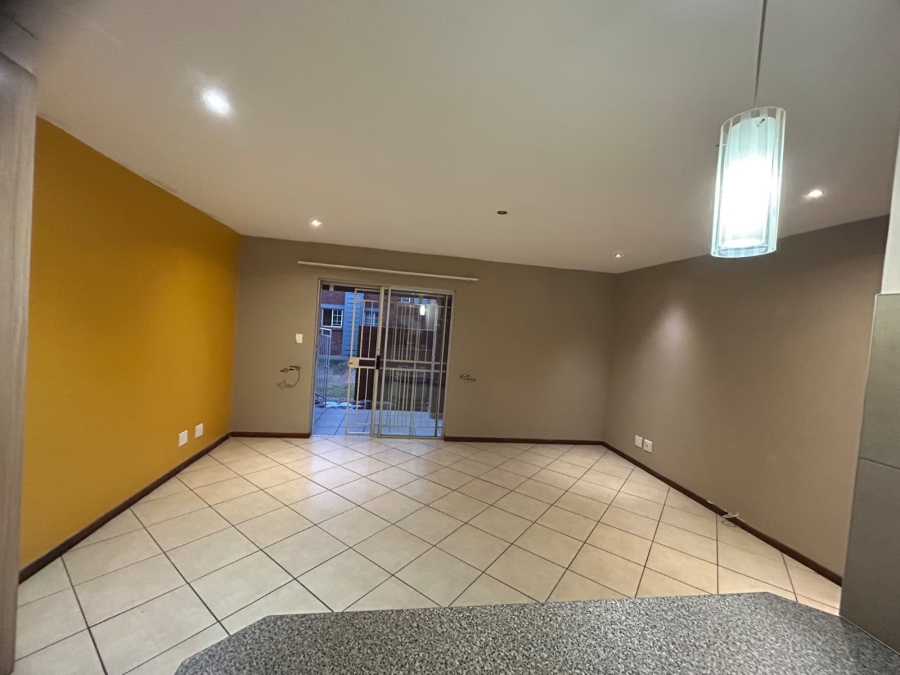 To Let 2 Bedroom Property for Rent in Stone Ridge Gauteng