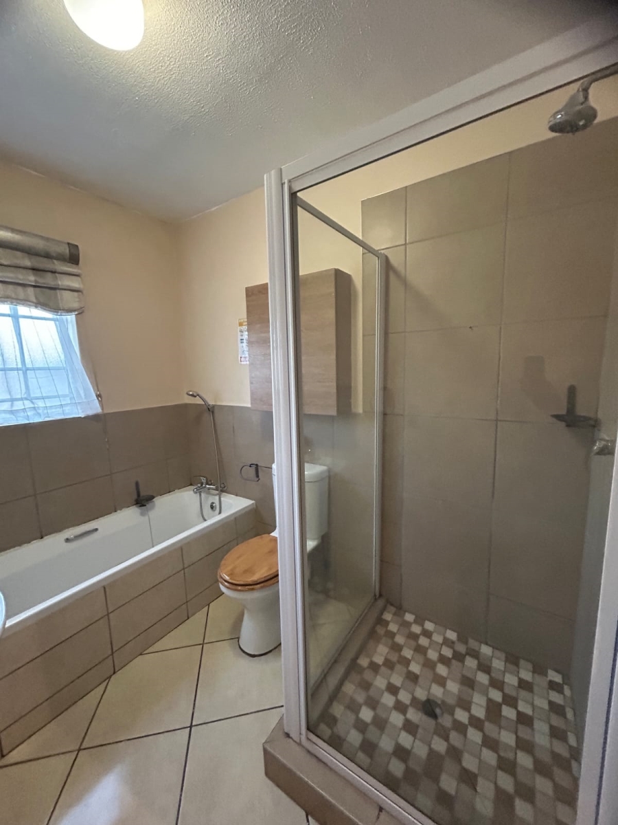 To Let 2 Bedroom Property for Rent in Stone Ridge Gauteng