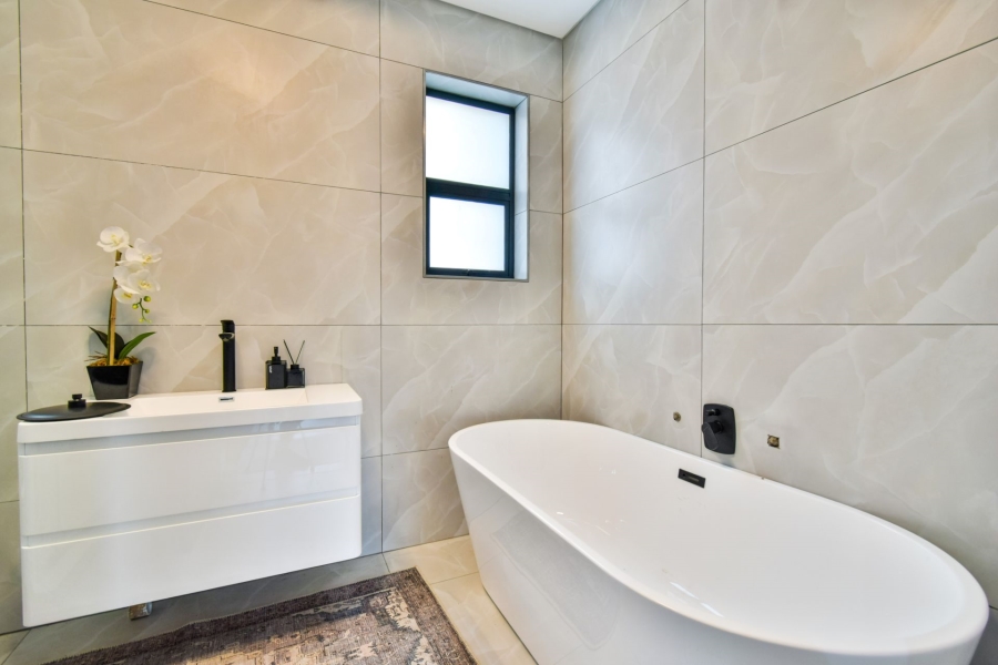 4 Bedroom Property for Sale in Fountainbrook Estate Gauteng