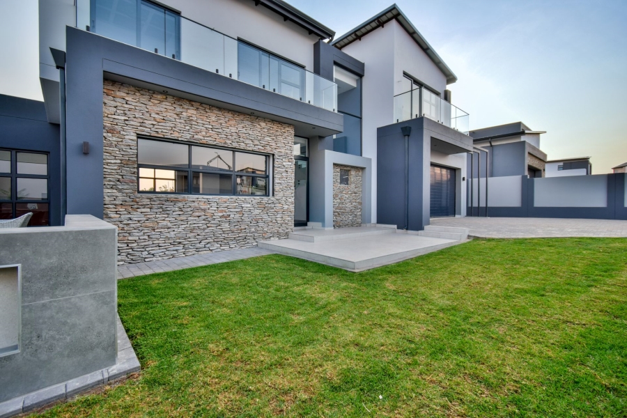 4 Bedroom Property for Sale in Fountainbrook Estate Gauteng