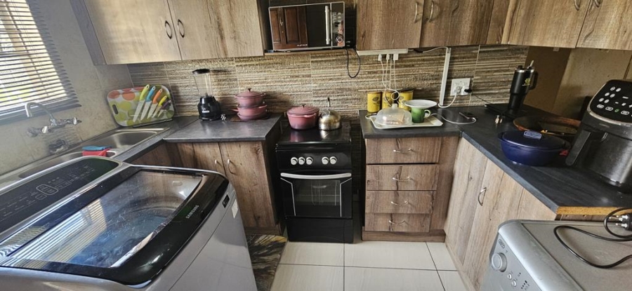 3 Bedroom Property for Sale in Alberante Gauteng