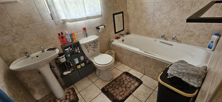 3 Bedroom Property for Sale in Alberante Gauteng