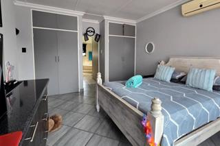 5 Bedroom Property for Sale in Raceview Gauteng