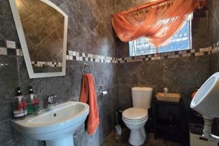5 Bedroom Property for Sale in Raceview Gauteng