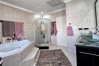 5 Bedroom Property for Sale in Raceview Gauteng