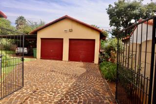 3 Bedroom Property for Sale in Brackenhurst Gauteng