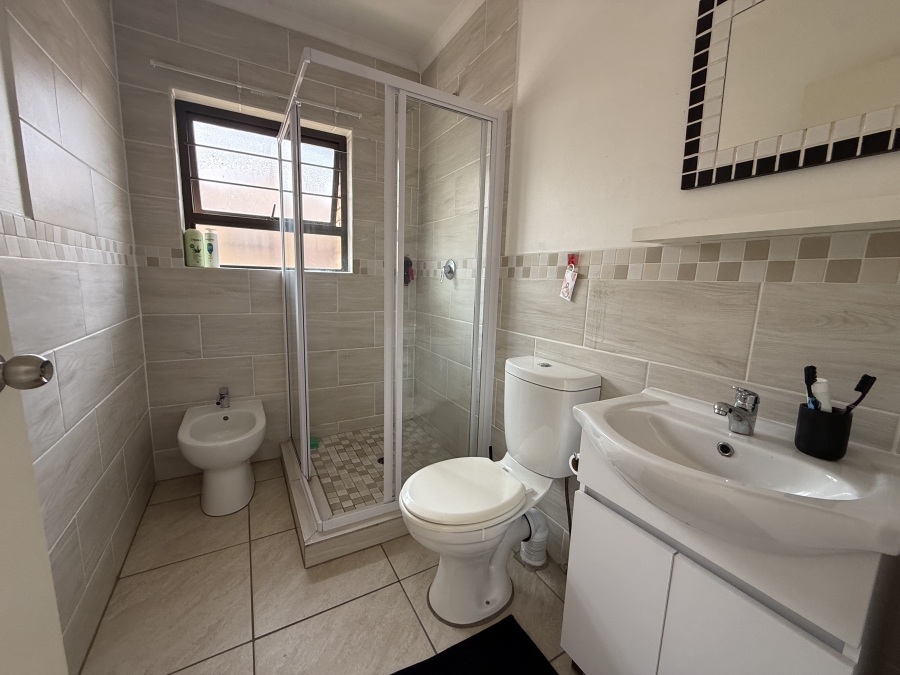 2 Bedroom Property for Sale in Honeydew Gauteng