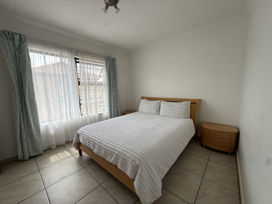 2 Bedroom Property for Sale in Honeydew Gauteng