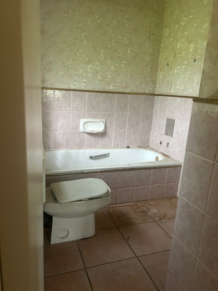 3 Bedroom Property for Sale in Noordheuwel Gauteng