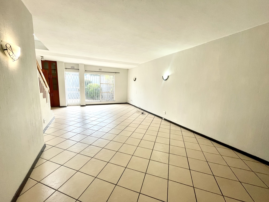 To Let 3 Bedroom Property for Rent in Sunninghill Gauteng