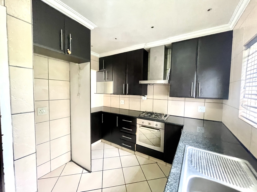 To Let 3 Bedroom Property for Rent in Sunninghill Gauteng