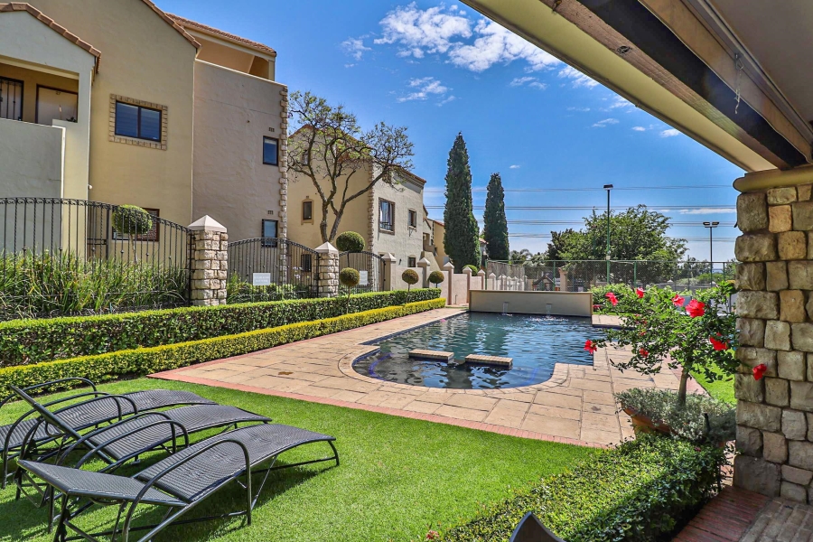 To Let 1 Bedroom Property for Rent in Lonehill Gauteng