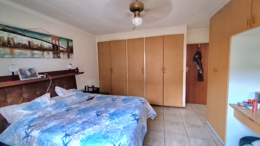 2 Bedroom Property for Sale in Mountain View Gauteng