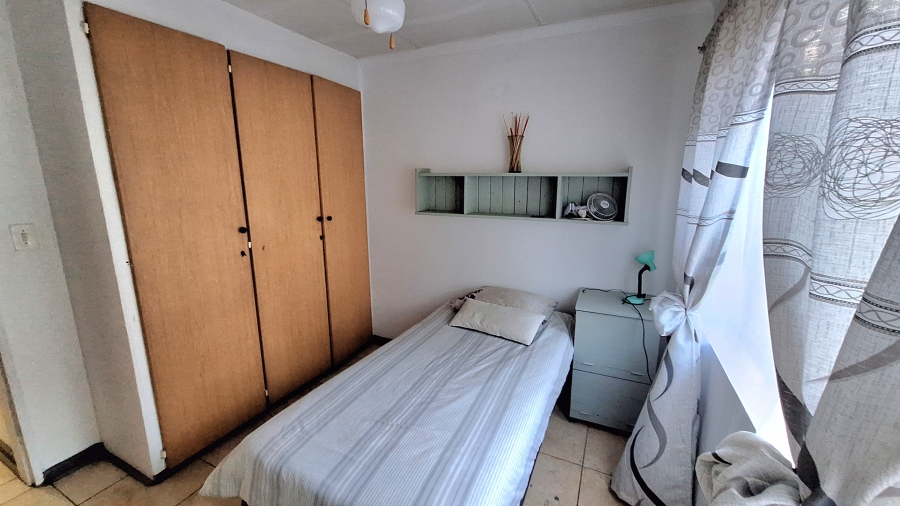 2 Bedroom Property for Sale in Mountain View Gauteng