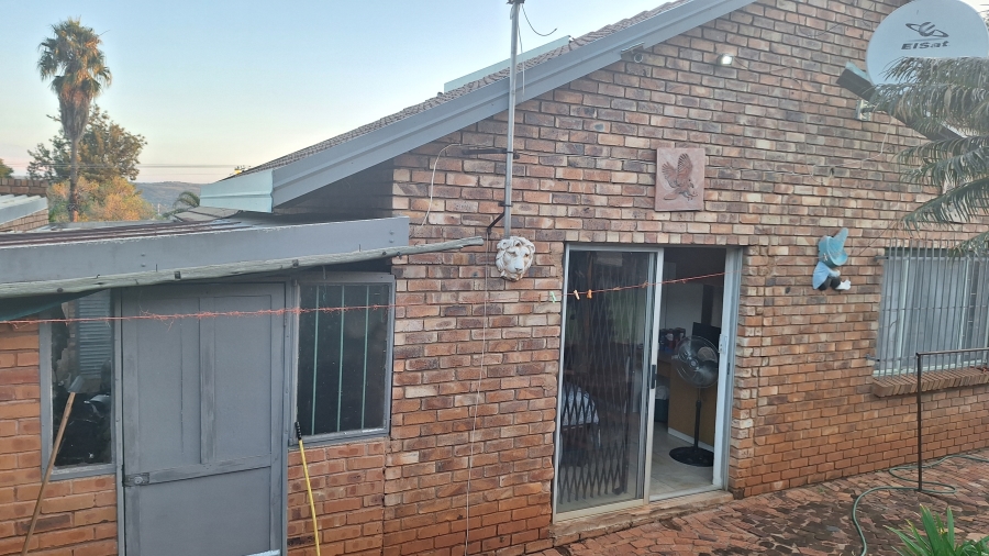 2 Bedroom Property for Sale in Mountain View Gauteng