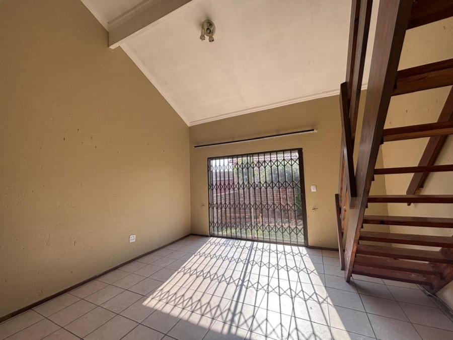 3 Bedroom Property for Sale in Wilgeheuwel Gauteng