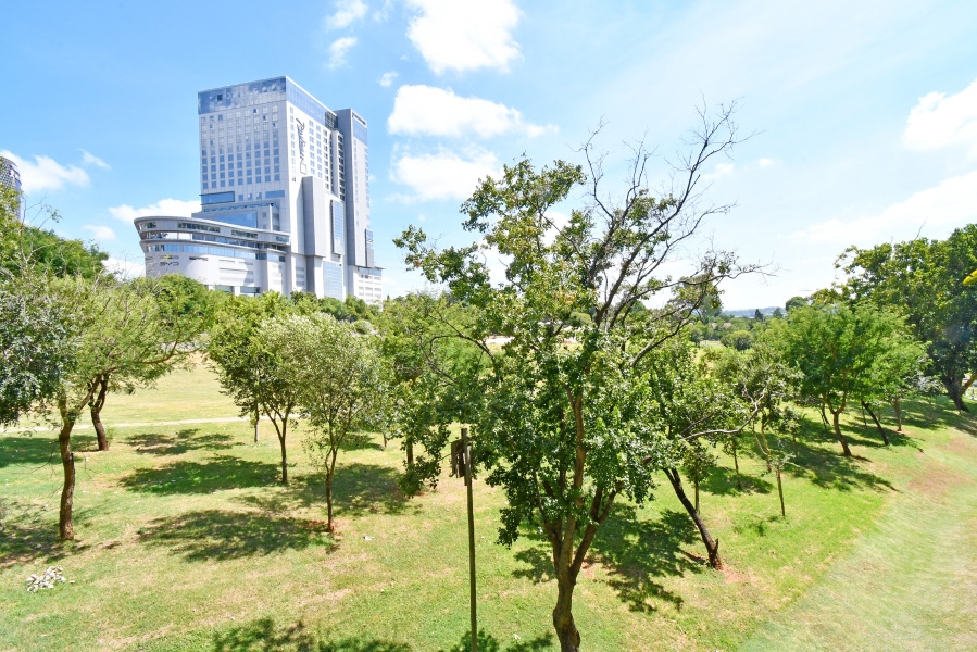 1 Bedroom Property for Sale in Sandown Gauteng