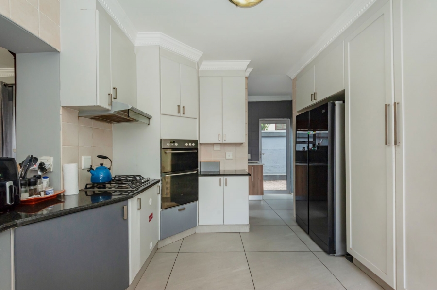 4 Bedroom Property for Sale in Kensington Gauteng