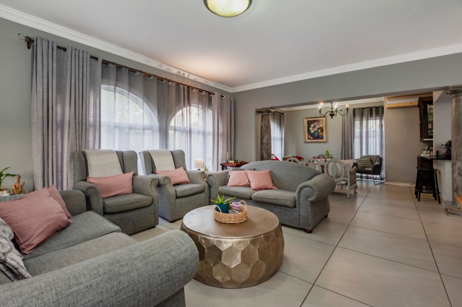 4 Bedroom Property for Sale in Kensington Gauteng
