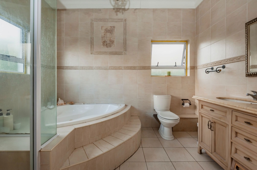 4 Bedroom Property for Sale in Kensington Gauteng