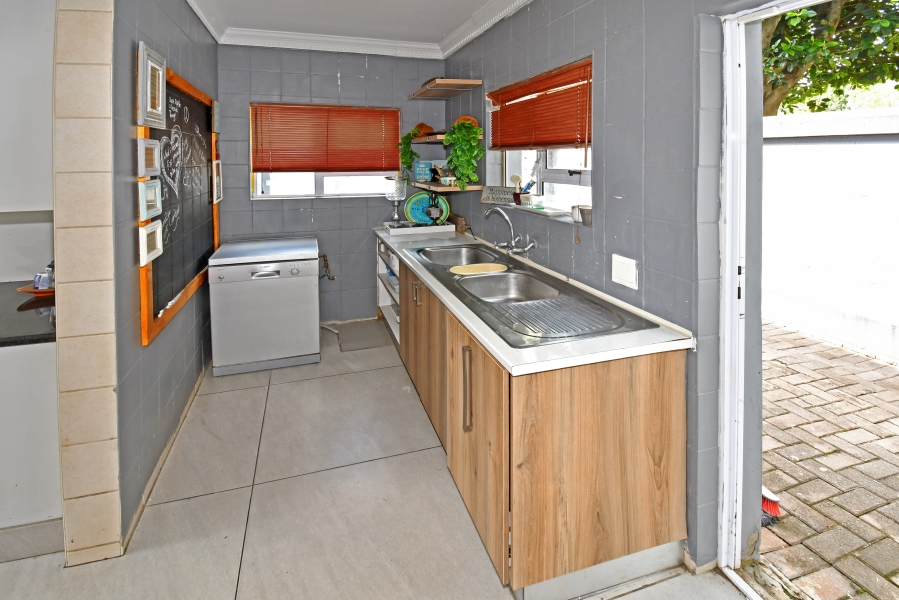 4 Bedroom Property for Sale in Kensington Gauteng