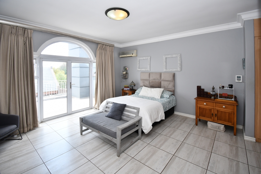 4 Bedroom Property for Sale in Kensington Gauteng