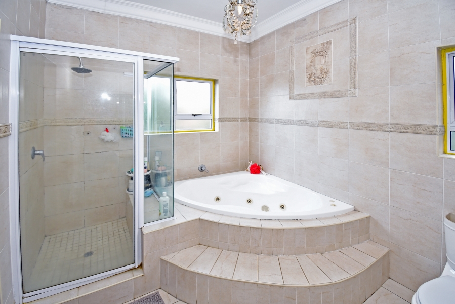 4 Bedroom Property for Sale in Kensington Gauteng