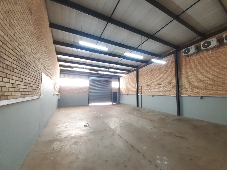 To Let Commercial Property for Rent in Chamdor Gauteng