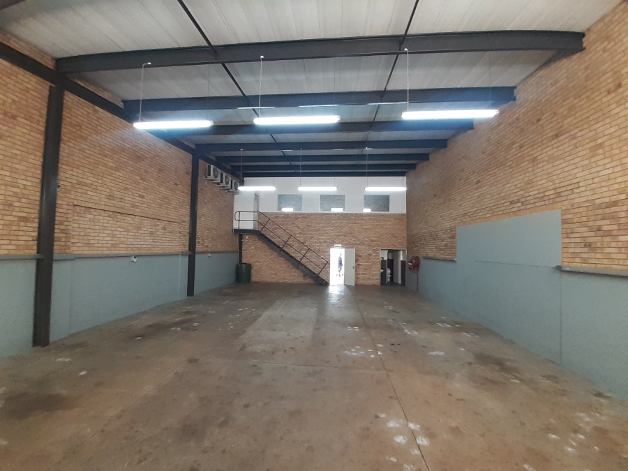 To Let Commercial Property for Rent in Chamdor Gauteng