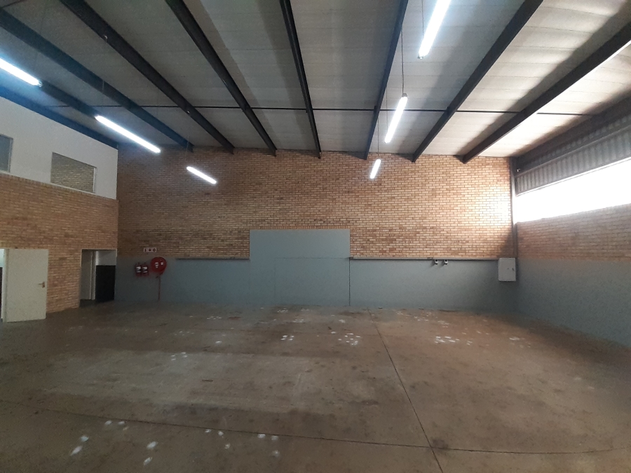 To Let Commercial Property for Rent in Chamdor Gauteng