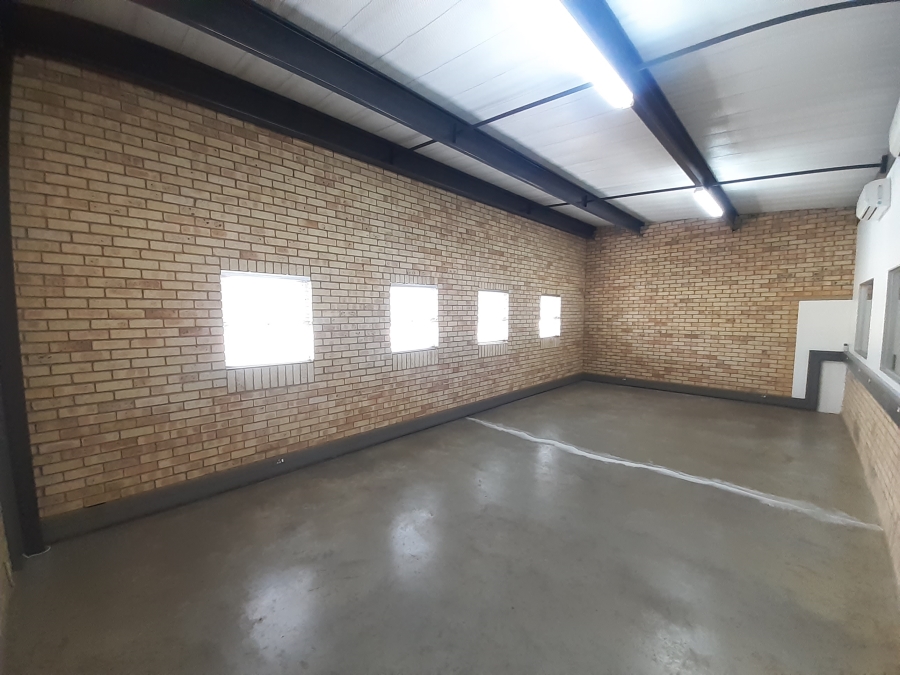 To Let Commercial Property for Rent in Chamdor Gauteng