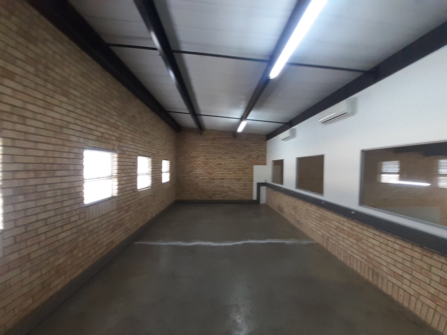 To Let Commercial Property for Rent in Chamdor Gauteng