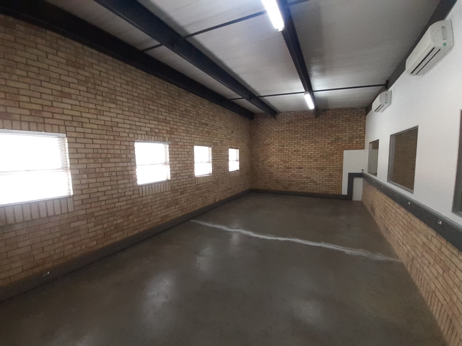 To Let Commercial Property for Rent in Chamdor Gauteng