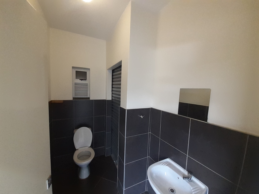 To Let Commercial Property for Rent in Chamdor Gauteng