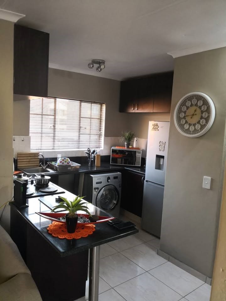 2 Bedroom Property for Sale in Brentwood Gauteng