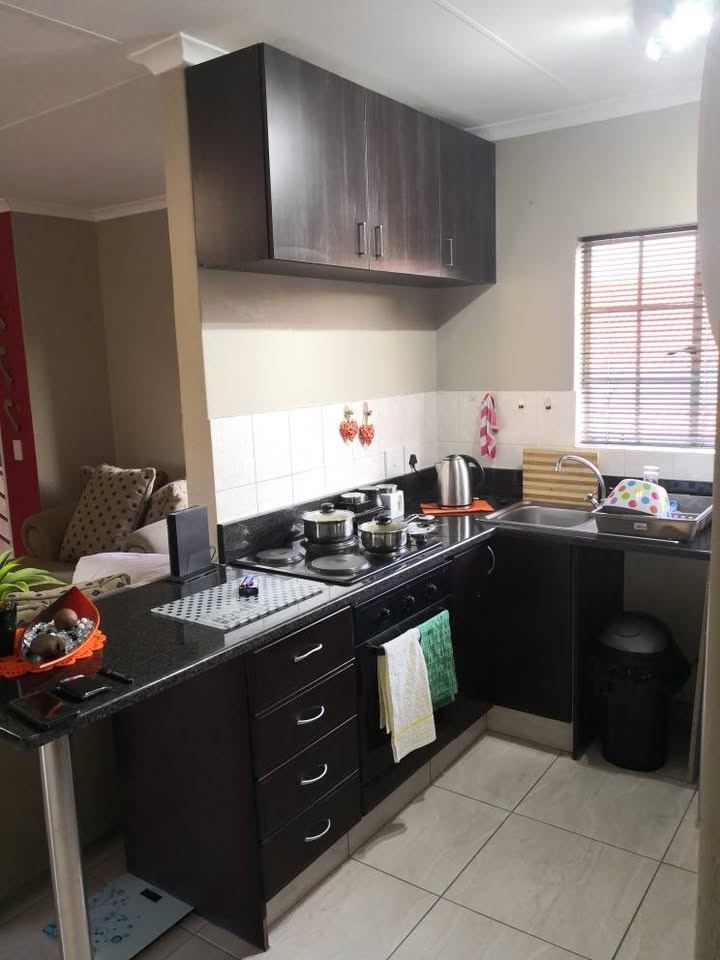 2 Bedroom Property for Sale in Brentwood Gauteng