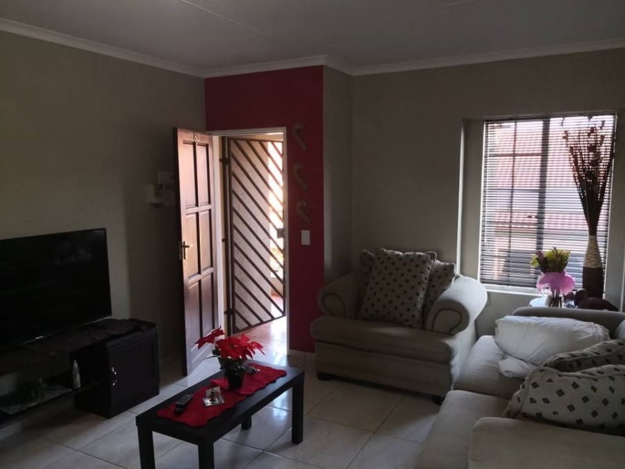 2 Bedroom Property for Sale in Brentwood Gauteng
