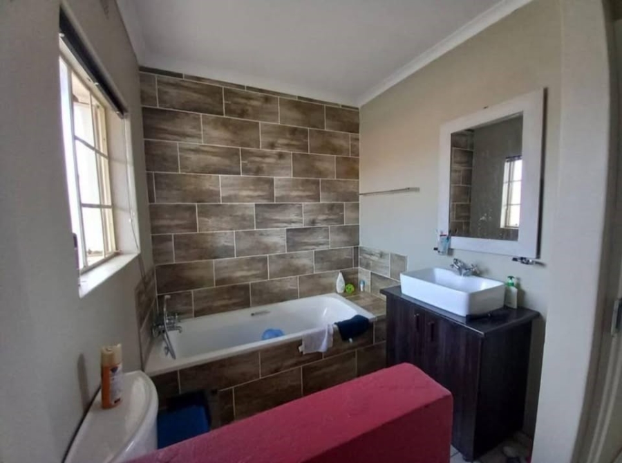 2 Bedroom Property for Sale in Brentwood Gauteng
