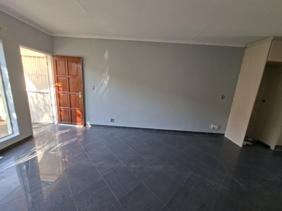 To Let 2 Bedroom Property for Rent in Meyersdal Gauteng