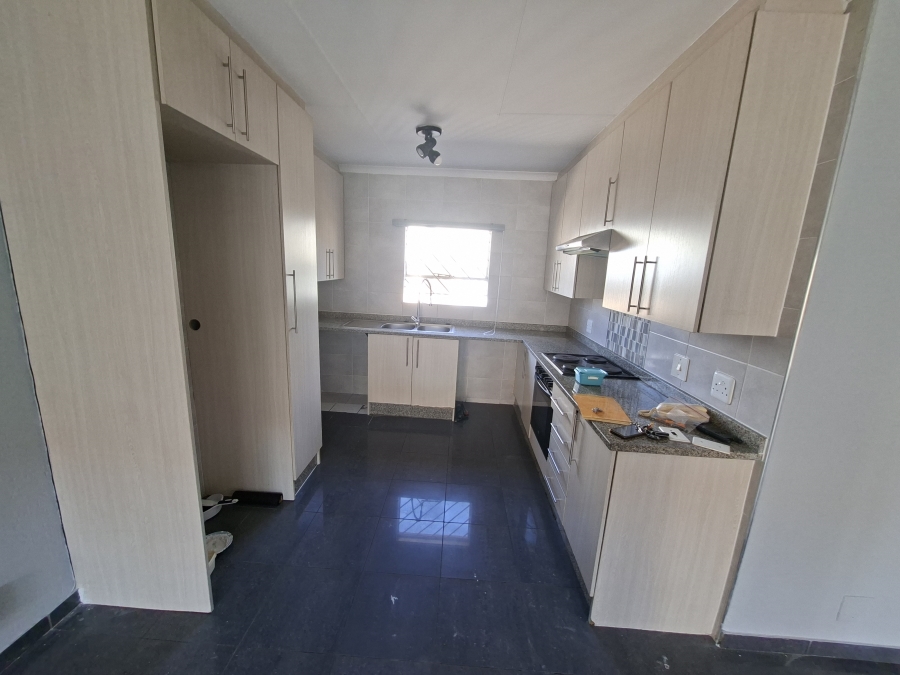 To Let 2 Bedroom Property for Rent in Meyersdal Gauteng