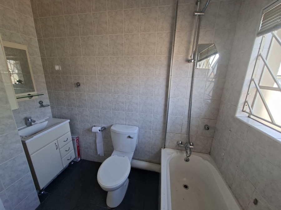 To Let 2 Bedroom Property for Rent in Meyersdal Gauteng