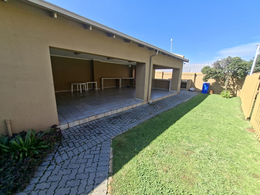 To Let 2 Bedroom Property for Rent in Meyersdal Gauteng