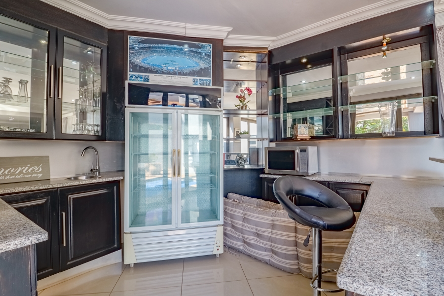 To Let 4 Bedroom Property for Rent in Silver Lakes Golf Estate Gauteng